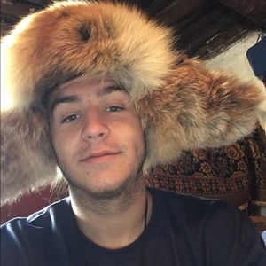 Meet your Posher, Cade